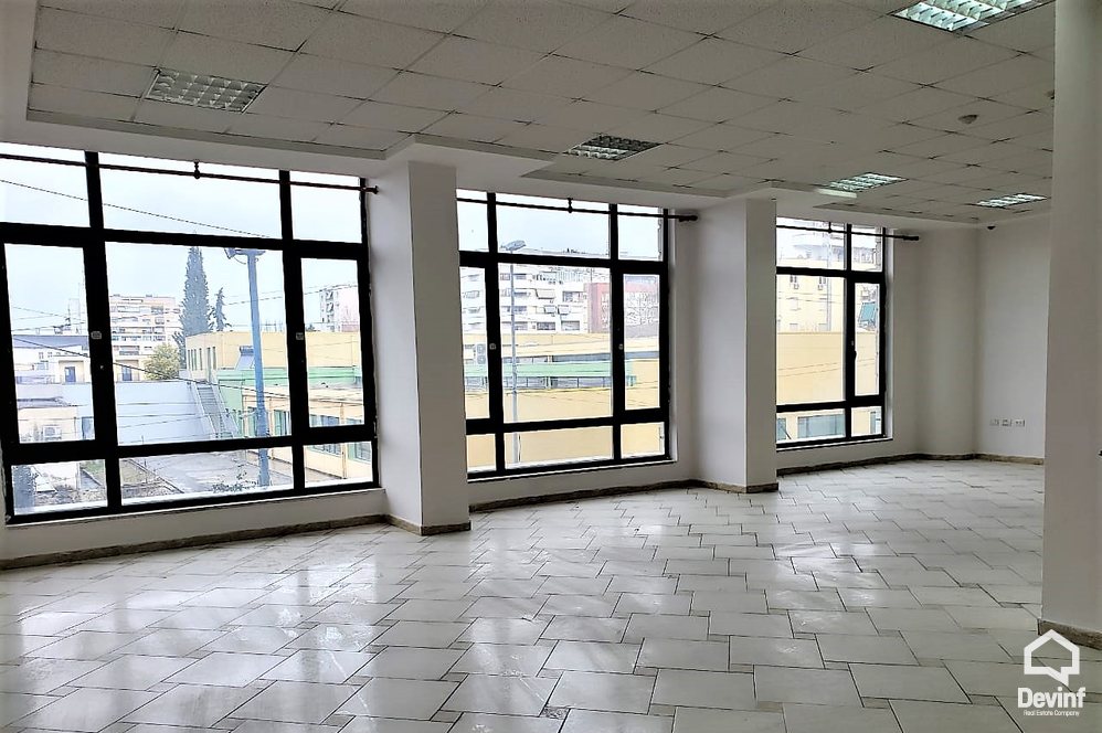 Tirane Shitje Zyre  Rruga Don Bosko, kompleksi Vizion Plus zyre kompleks rezidencial
