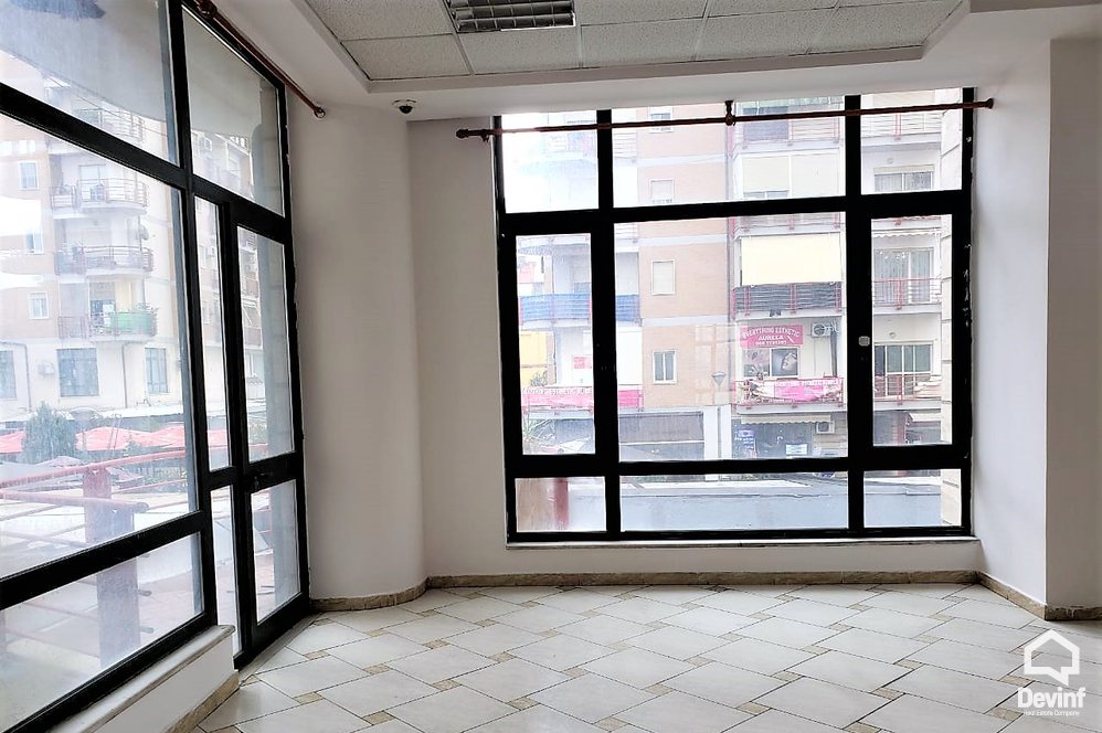 Tirane Shitje Zyre  Rruga Don Bosko, kompleksi Vizion Plus zyre kompleks rezidencial