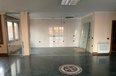 Me Qera Apartament Me shume se 4 dhoma Zyre ne zonen e Bllokut Tirane