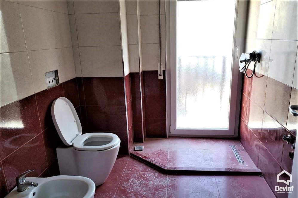Tirane Qera Apartament 2+1+A Prane Hotel Mondial apartament zyre