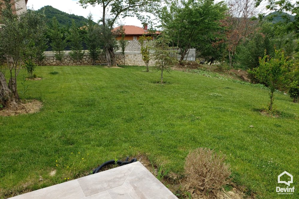 Tirane Qera Vile 4+1+G Vile ne nje kompleks rezidencial vilash prane TEG vile kompleks rezidencial