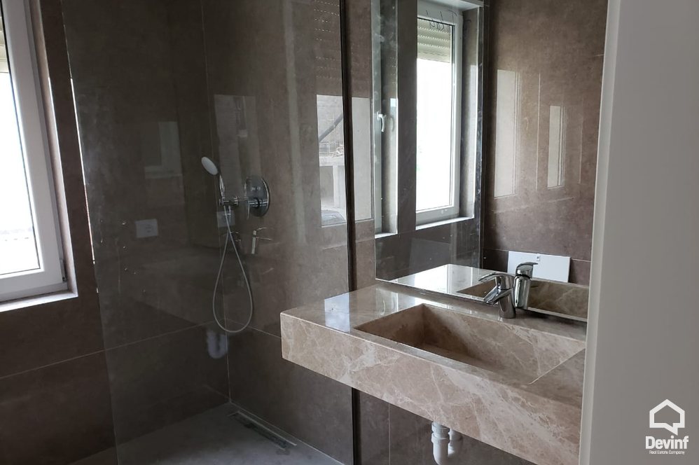 Tirane Qera Vile 4+1+G Vile ne nje kompleks rezidencial vilash prane TEG vile kompleks rezidencial