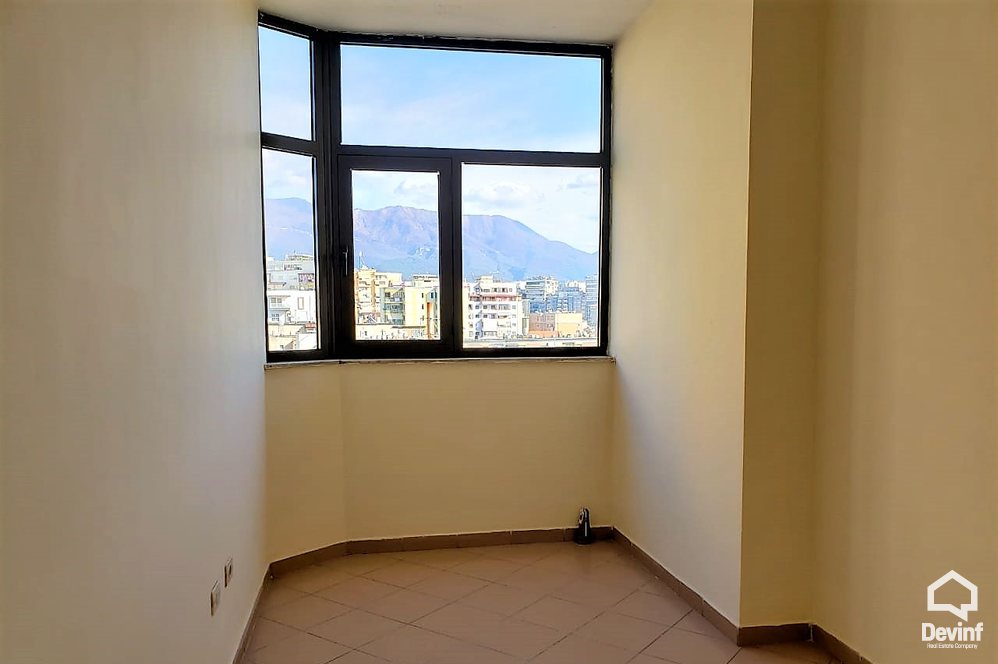 Tirane Shitje Apartament 3+1+A Bulevardi Zogu i Pare apartament