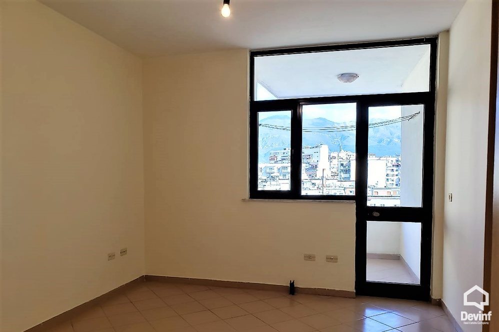 Tirane Shitje Apartament 3+1+A Bulevardi Zogu i Pare apartament