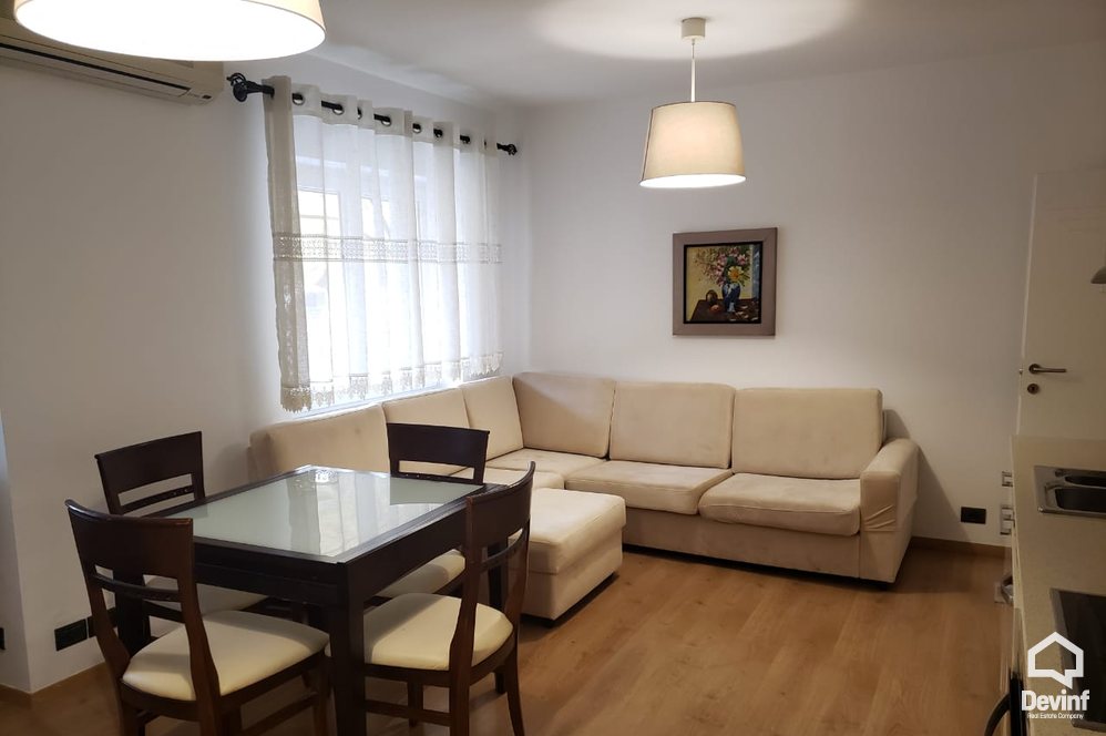 Tirane Qera Apartament 3+1+A Ne Rrugen Myslym Shyri apartament