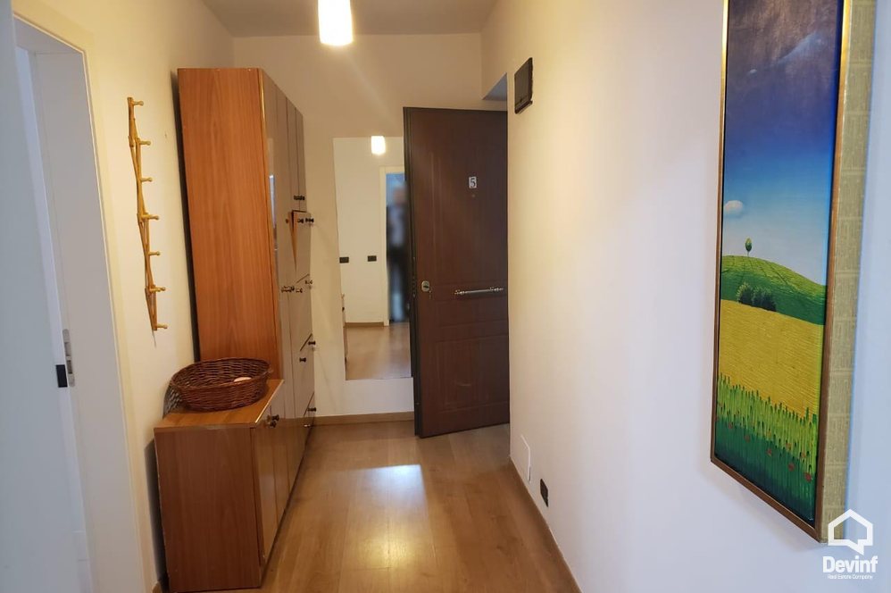 Tirane Qera Apartament 3+1+A Ne Rrugen Myslym Shyri apartament