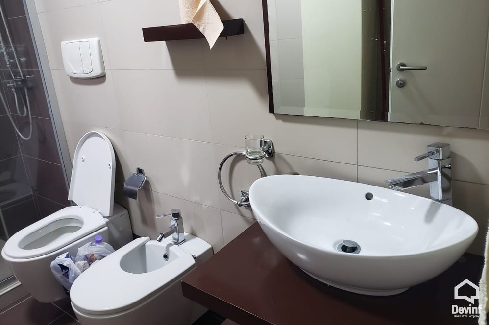 Tirane Qera Apartament 3+1+A Ne Rrugen Myslym Shyri apartament