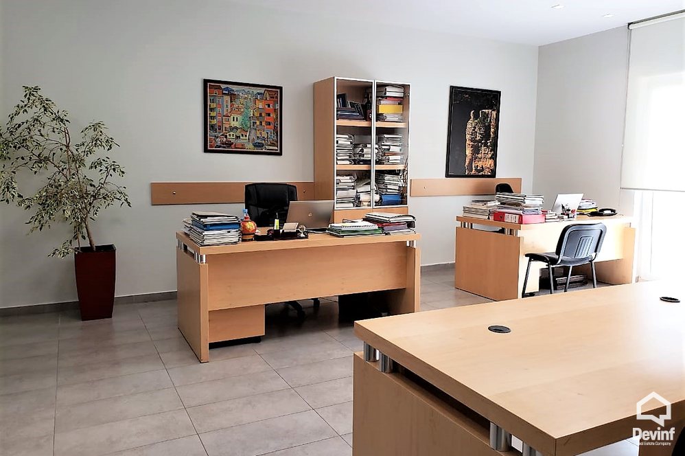 Tirane For Sale Office  Rezidential Complex, near the Archives Directory Office Apartment Residential Complex klinike dentare qender estetike palester Booking/AirBnB studio ligjore