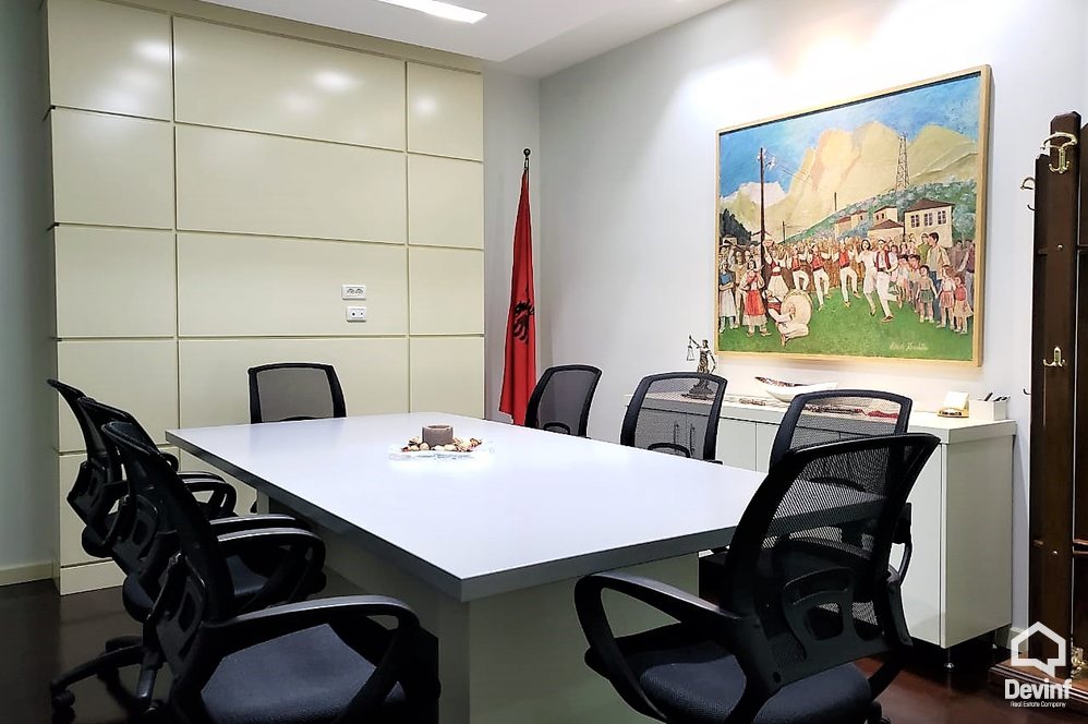 Tirane For Sale Office  Rezidential Complex, near the Archives Directory Office Apartment Residential Complex klinike dentare qender estetike palester Booking/AirBnB studio ligjore