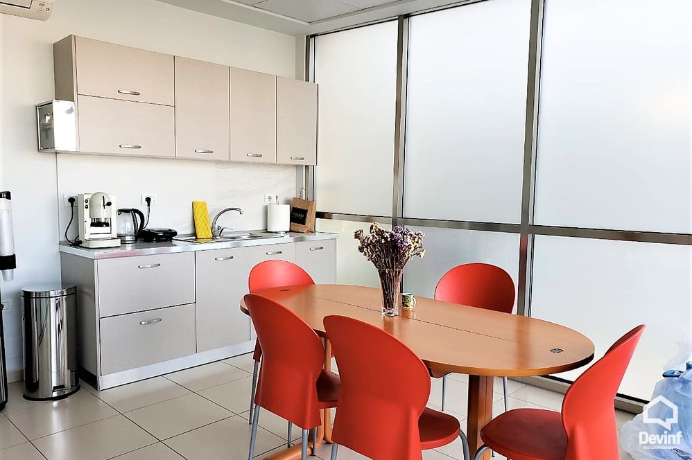 Tirane For Sale Office  Rezidential Complex, near the Archives Directory Office Apartment Residential Complex klinike dentare qender estetike palester Booking/AirBnB studio ligjore