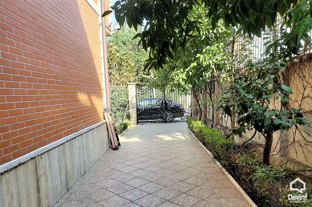 Tirane Shitje Vile  Rruga Isuf Elezi, zona e Selites vile