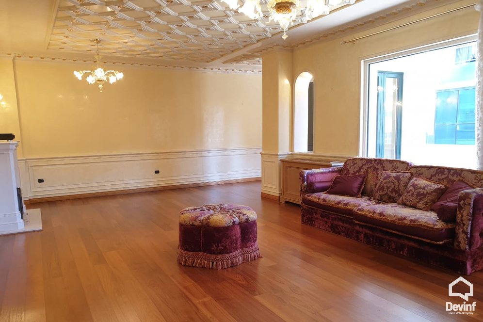 Ne Shitje Apartament Me shume se 4 dhoma prane Radio Televizionit Shqiptar Tirane