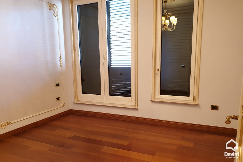Tirane Shitje Apartament Me shume se 4 dhoma prane Radio Televizionit Shqiptar apartament