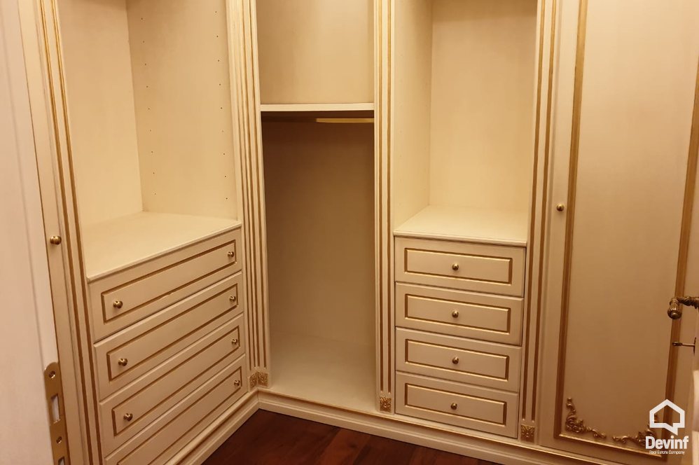 Tirane Shitje Apartament Me shume se 4 dhoma prane Radio Televizionit Shqiptar apartament
