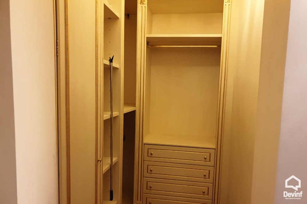 Tirane Shitje Apartament Me shume se 4 dhoma prane Radio Televizionit Shqiptar apartament