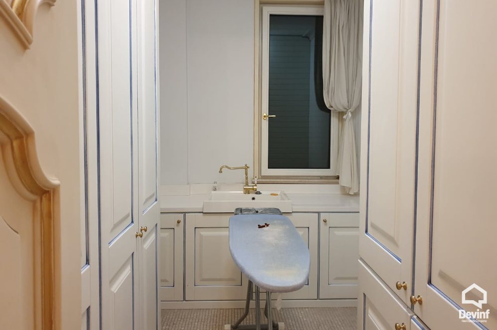 Tirane Shitje Apartament Me shume se 4 dhoma prane Radio Televizionit Shqiptar apartament