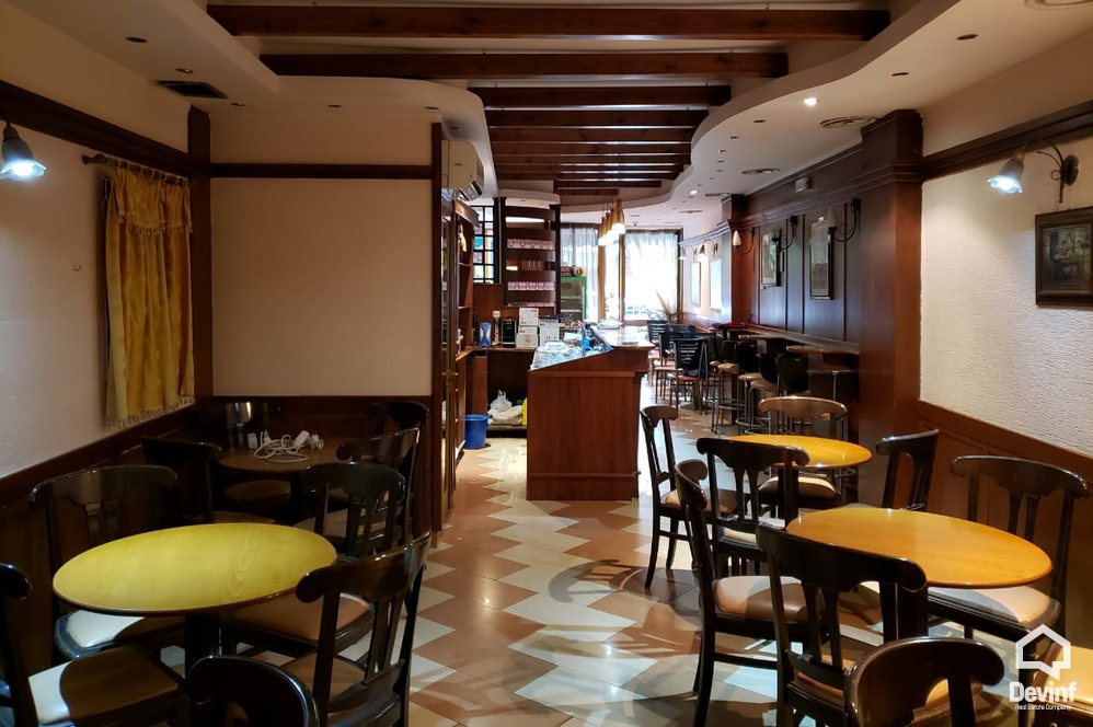 Tirane Qera Ndertese Multifunksionale  Objekt 3 katesh ne qender te Tiranes zyre ndertese multifunksionale