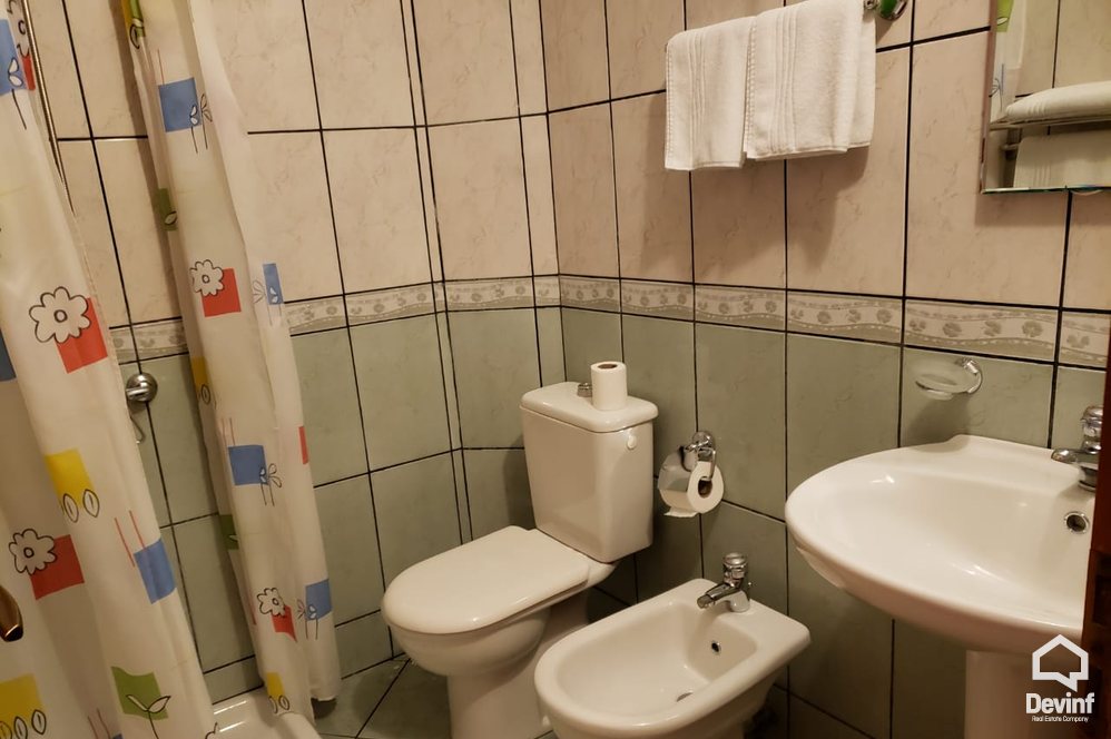 Tirane Qera Ndertese Multifunksionale  Objekt 3 katesh ne qender te Tiranes zyre ndertese multifunksionale