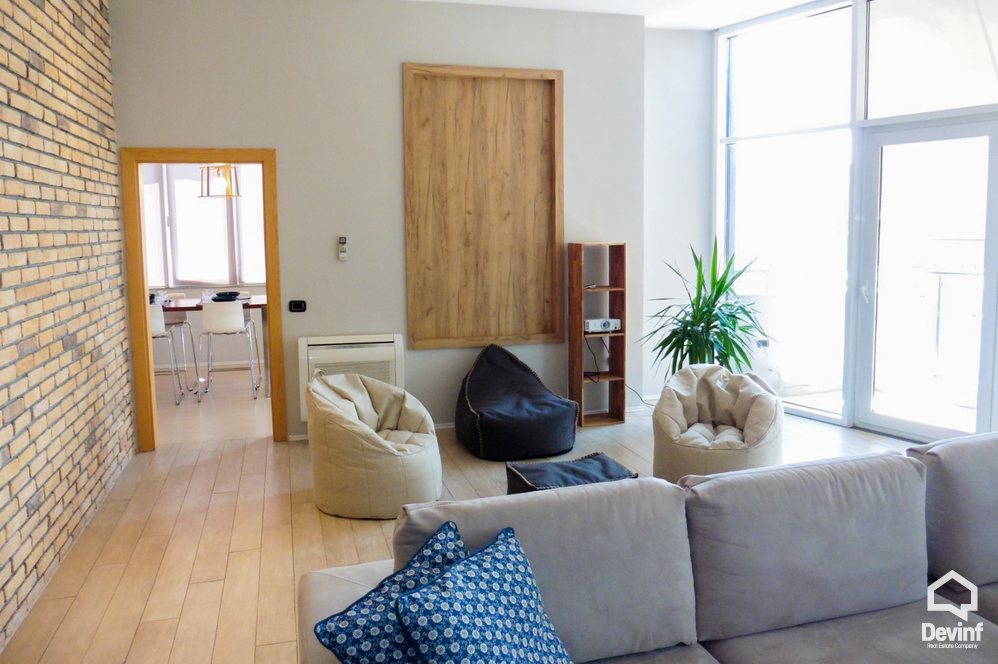 Tirane For Sale Apartment 3+1+G Duplex apartment in the area of New Bazzar Apartment