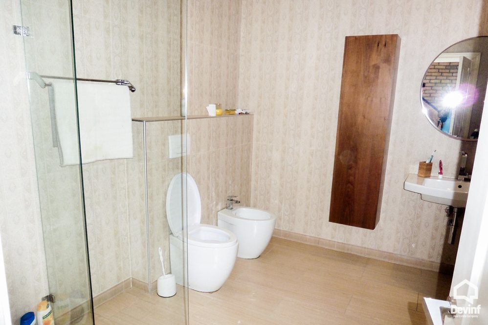 Tirane For Sale Apartment 3+1+G Duplex apartment in the area of New Bazzar Apartment