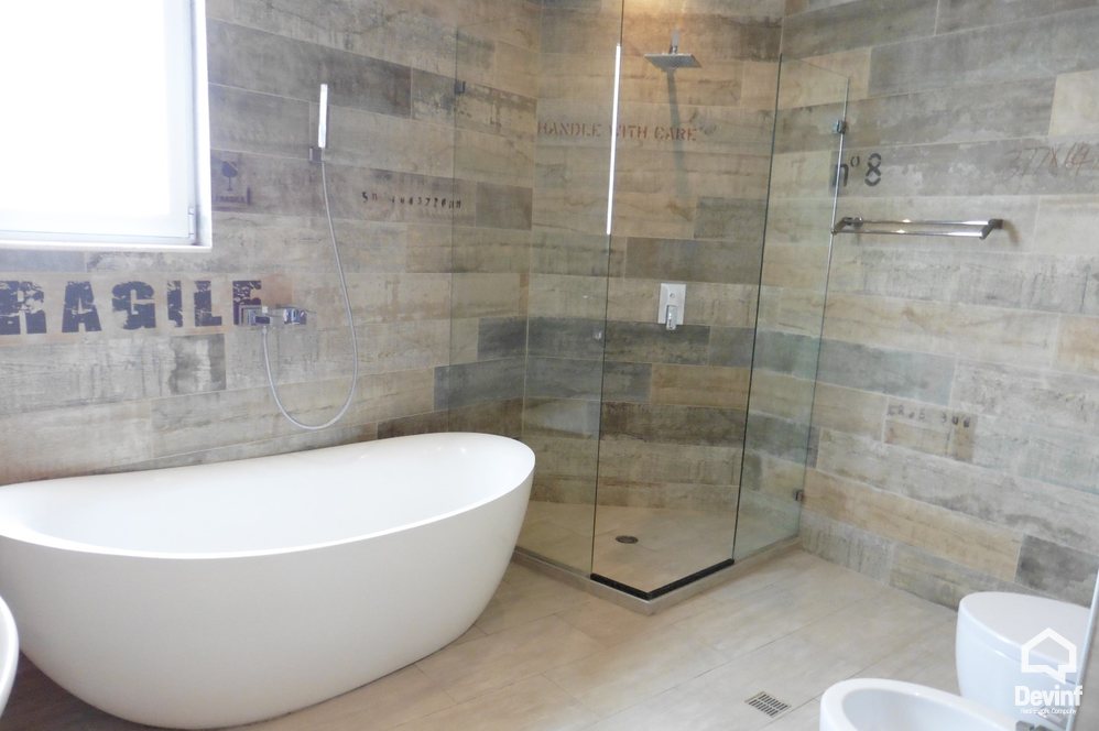 Tirane For Sale Apartment 3+1+G Duplex apartment in the area of New Bazzar Apartment