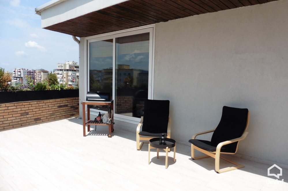 Tirane For Sale Apartment 3+1+G Duplex apartment in the area of New Bazzar Apartment