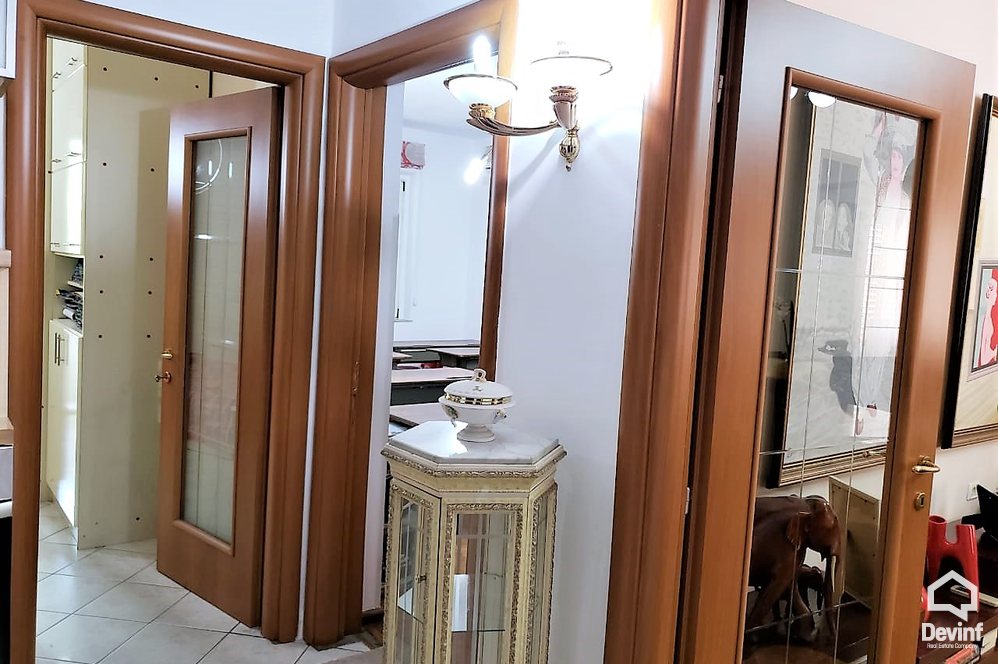 Tirane Shitje Apartament 2+1+A Rruga Myslym Shyri apartament