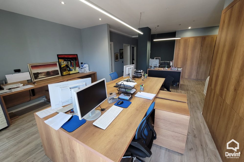 Tirane Qera Zyre 2+1 Zyra ne qender te Tiranes zyre studio ligjore