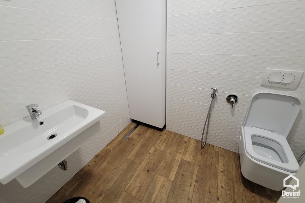 Tirane Qera Zyre 2+1 Zyra ne qender te Tiranes zyre studio ligjore