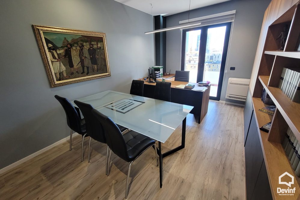 Tirane Qera Zyre 2+1 Zyra ne qender te Tiranes zyre studio ligjore