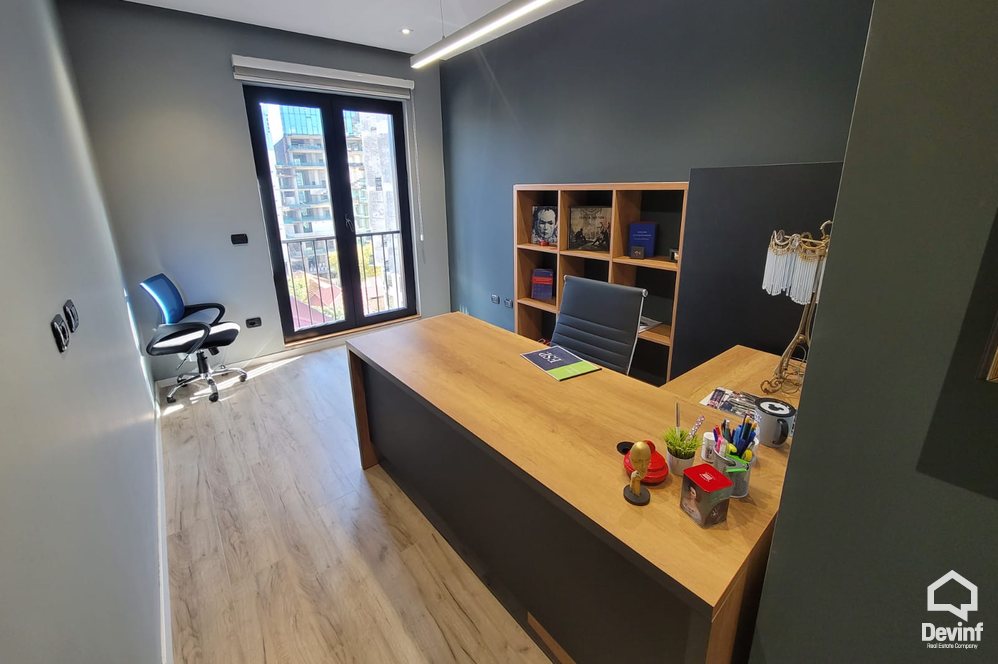 Tirane Qera Zyre 2+1 Zyra ne qender te Tiranes zyre studio ligjore