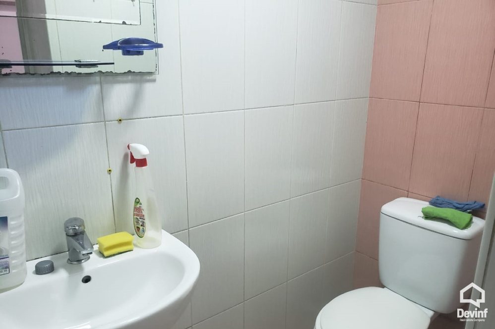 Tirane Qera Dyqan  Ne zonen prane Qendres Taivan zyre dyqan