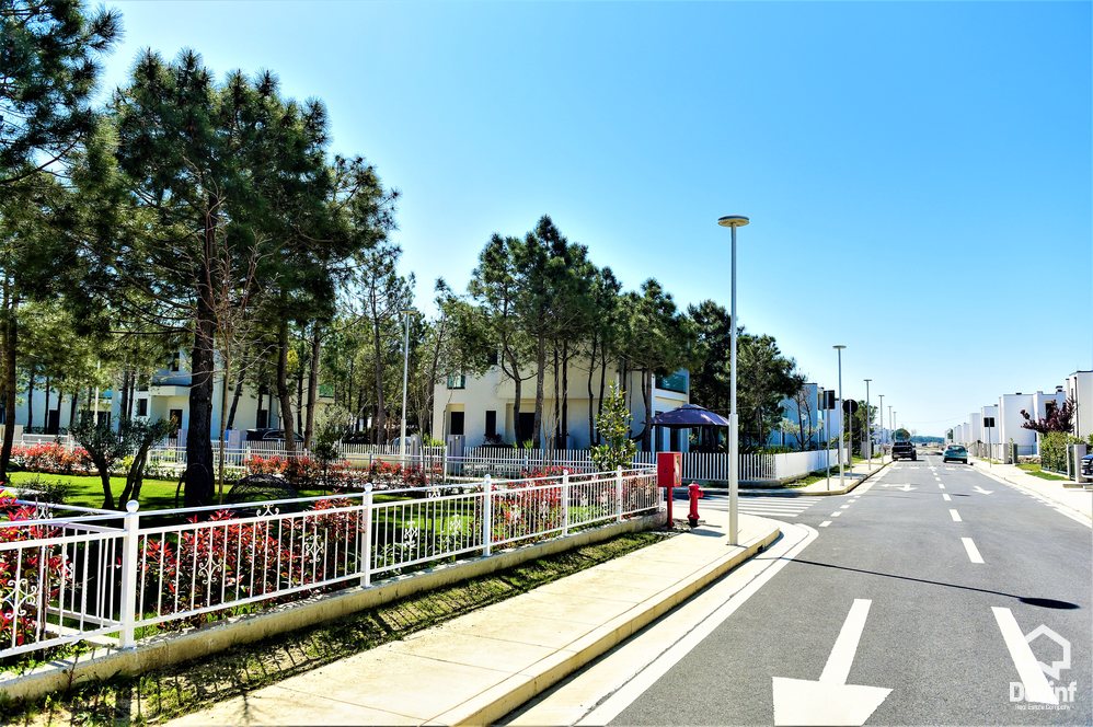 Durres Shitje Vile  Kompleksi Rezidencial Vala Mar, Hamallaj, Gjiri i Lalezit vile bregdet kompleks rezidencial