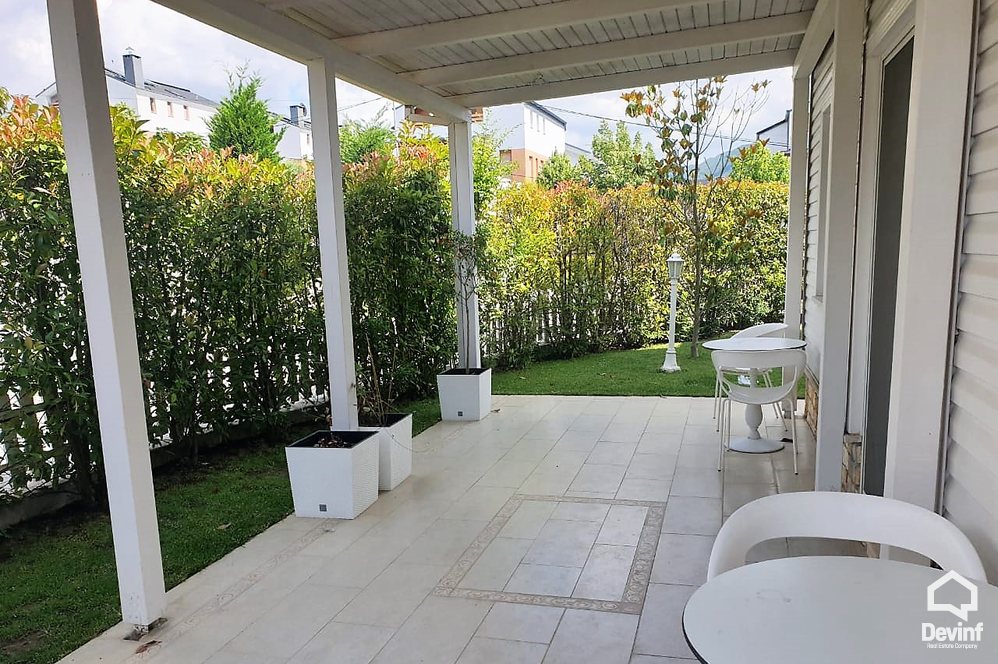 Tirane Qera Vile 4+1+G Kompleks rezidencial, prane Qendres Tregtare TEG vile kompleks rezidencial