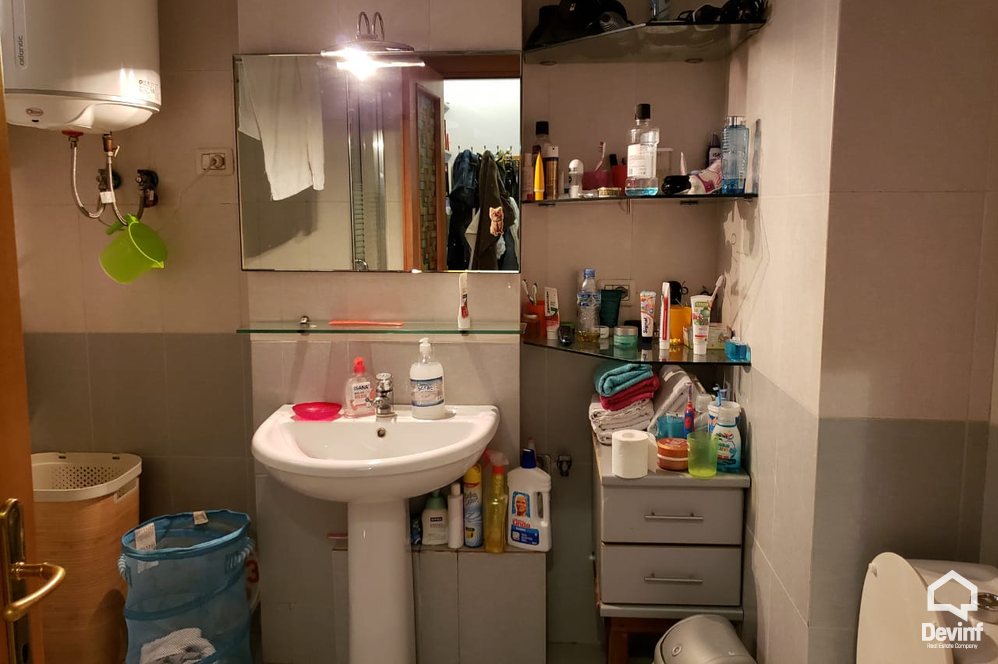 Tirane Shitje Apartament 2+1+A Pallat i ri prane Shkolles se Kuqe apartament