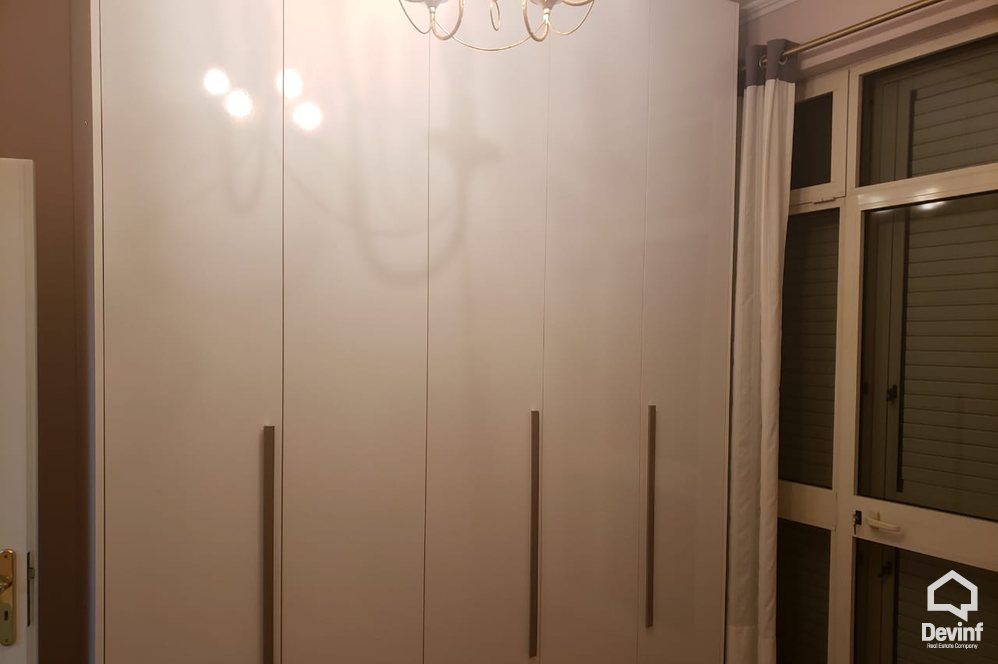 Tirane Qera Apartament 3+1+A Apartament prane qendres ne Bulevardin Zogu i I apartament