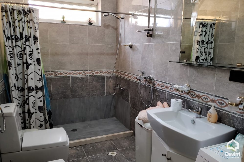 Tirane Qera Apartament 3+1+A Apartament prane qendres ne Bulevardin Zogu i I apartament