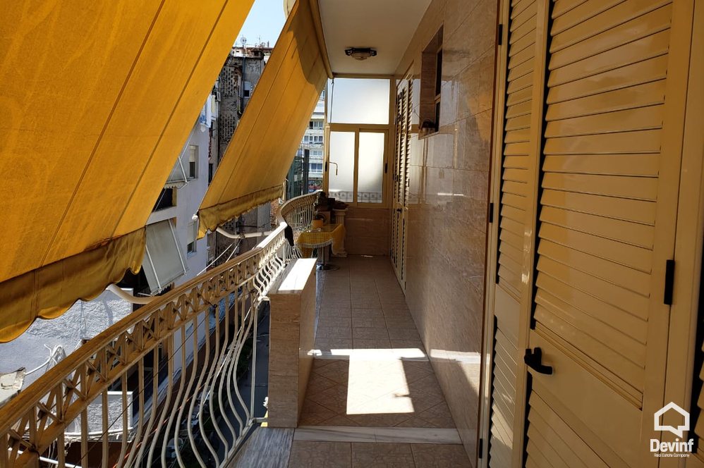 Tirane Qera Apartament 3+1+A Apartament prane qendres ne Bulevardin Zogu i I apartament