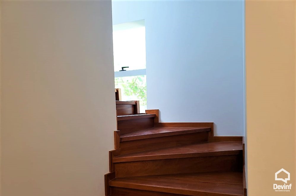 Tirane For Sale Villa  Farka Lake Villa Residential Complex