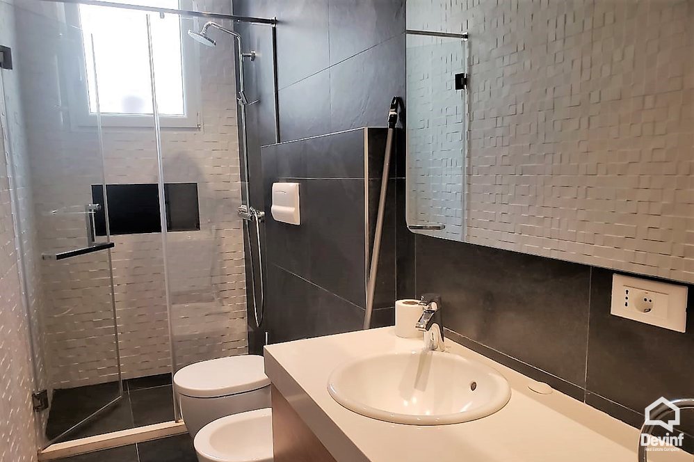 Tirane For Sale Apartment 3+1+A Apartment in a residential compound located close to TEG Apartment