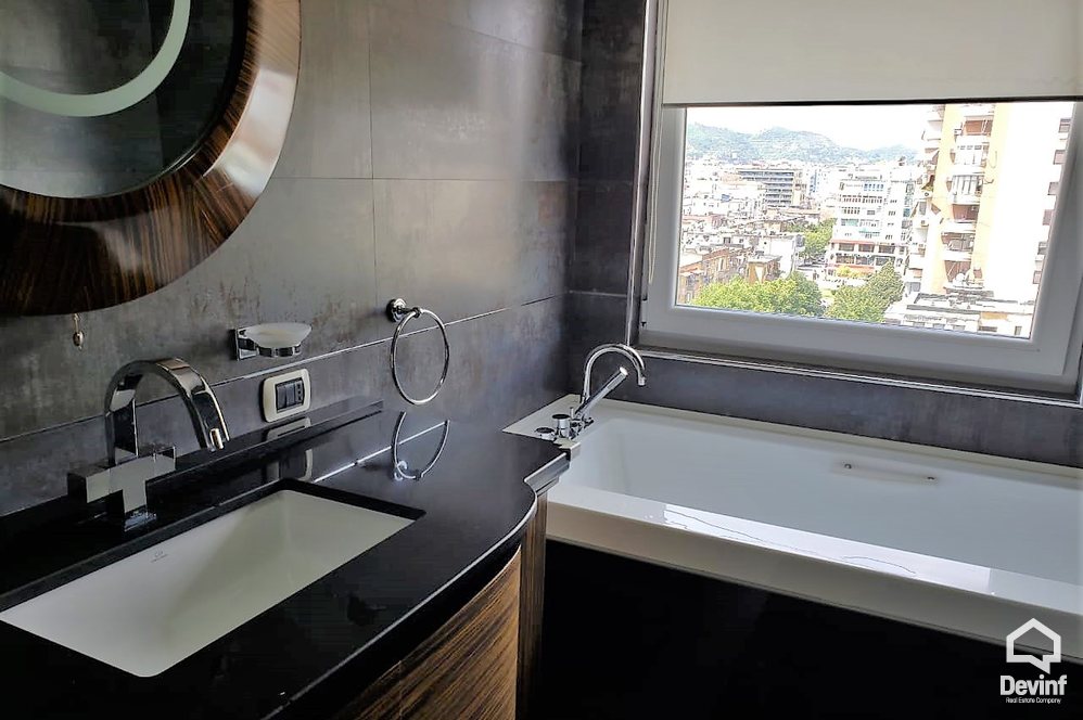 Tirane Shitje Apartament 3+1+A Apartament ne zonen e Bllokut apartament