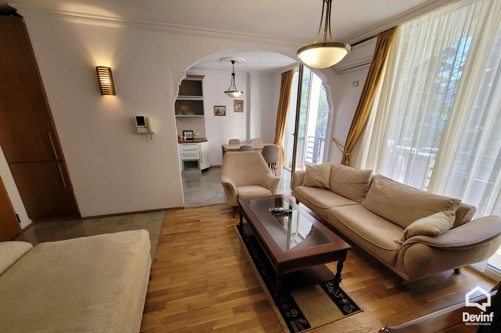 Tirane Qera Apartament 1+1 Ne buze te Parkut te Madh te Liqenit apartament