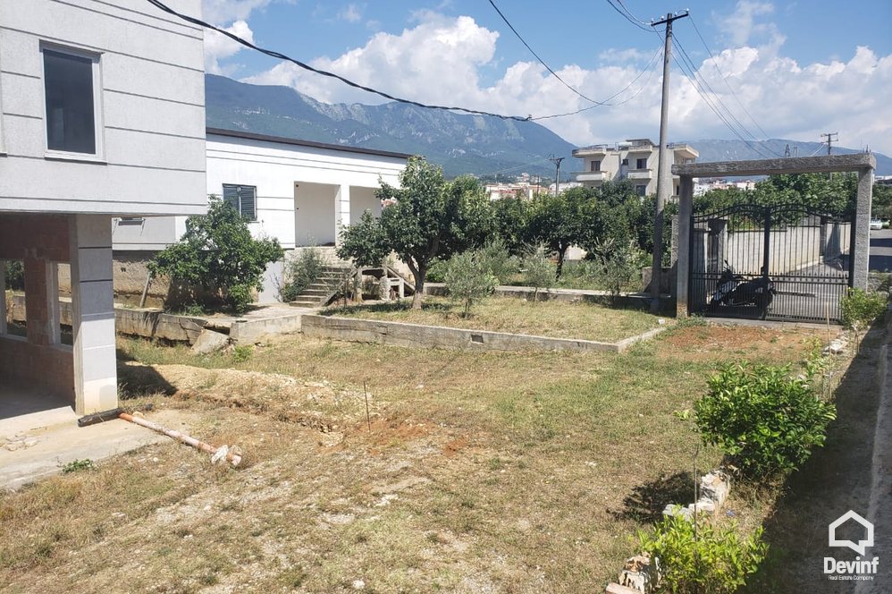 Tirane Qera Ndertese Multifunksionale  Ne zonen e Kinostudios zyre ndertese multifunksionale shkolle kursesh