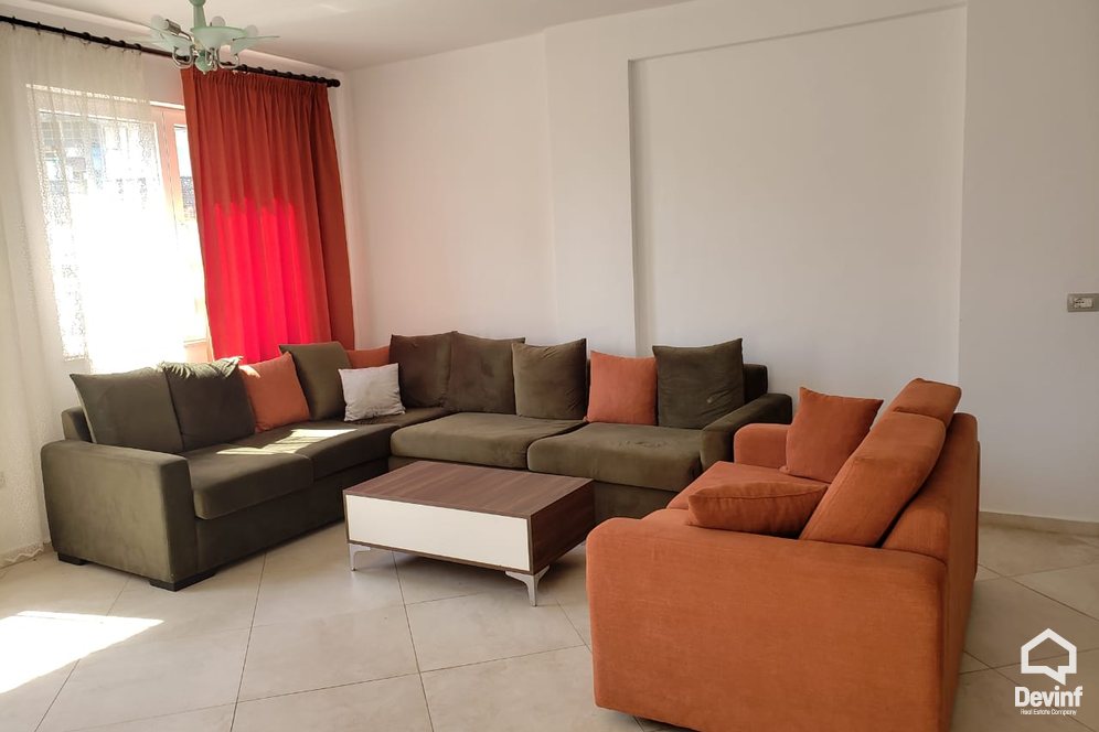 Me Qera Apartament 3+1+A Kompleks rezidencial prane Kopeshtit Botanik Tirane