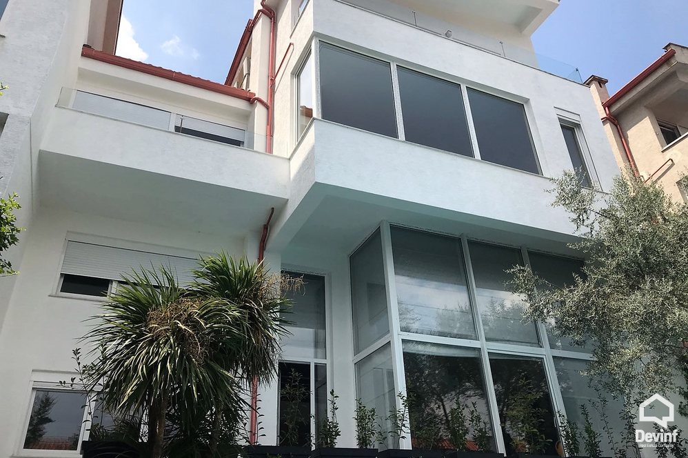 Tirane For Rent Villa Me shume se 4 dhoma A house in residential compound close to Botanical Garden Villa Residential Complex