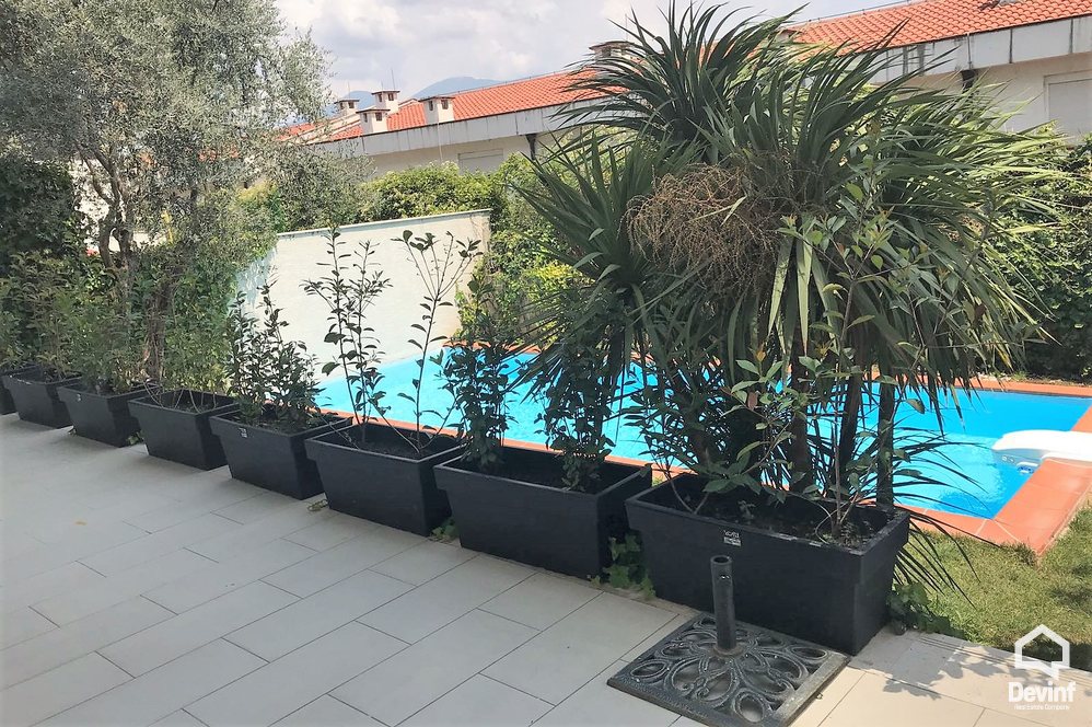 Tirane For Rent Villa Me shume se 4 dhoma A house in residential compound close to Botanical Garden Villa Residential Complex