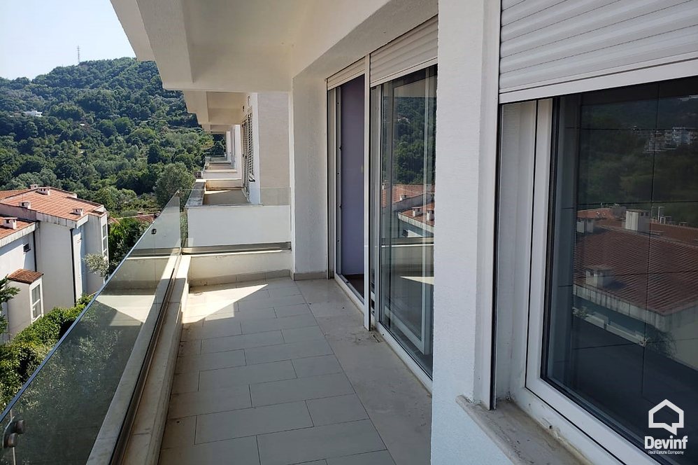 Tirane For Rent Villa Me shume se 4 dhoma A house in residential compound close to Botanical Garden Villa Residential Complex