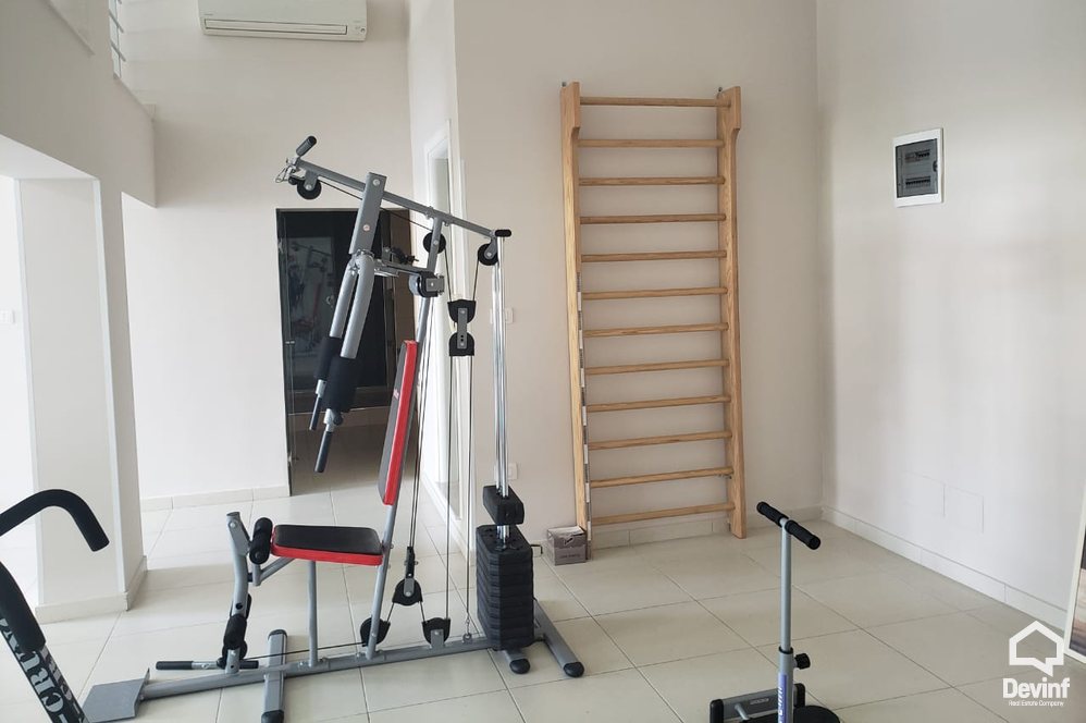 Tirane For Rent Villa Me shume se 4 dhoma A house in residential compound close to Botanical Garden Villa Residential Complex