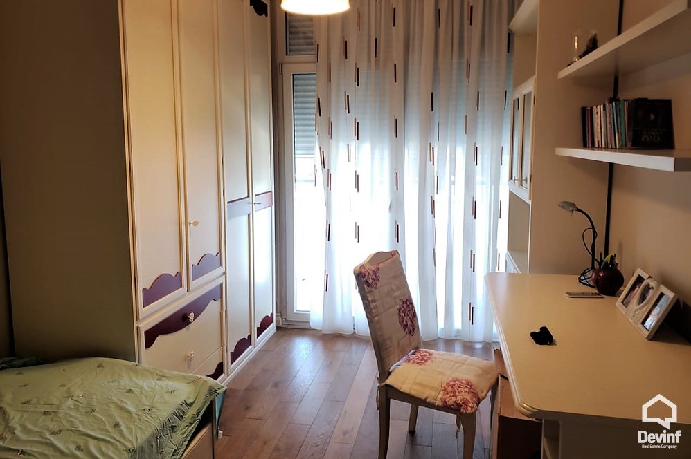 Tirane Shitje Apartament 3+1+A Rruga Medar Shtylla, Komuna e Parisit. apartament kompleks rezidencial