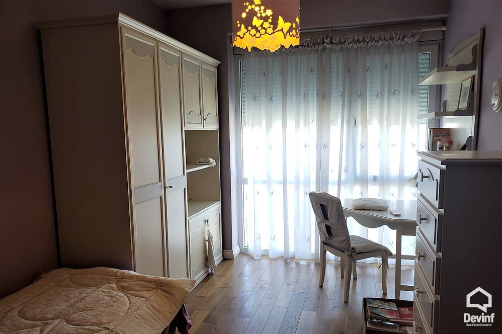 Tirane Shitje Apartament 3+1+A Rruga Medar Shtylla, Komuna e Parisit. apartament kompleks rezidencial